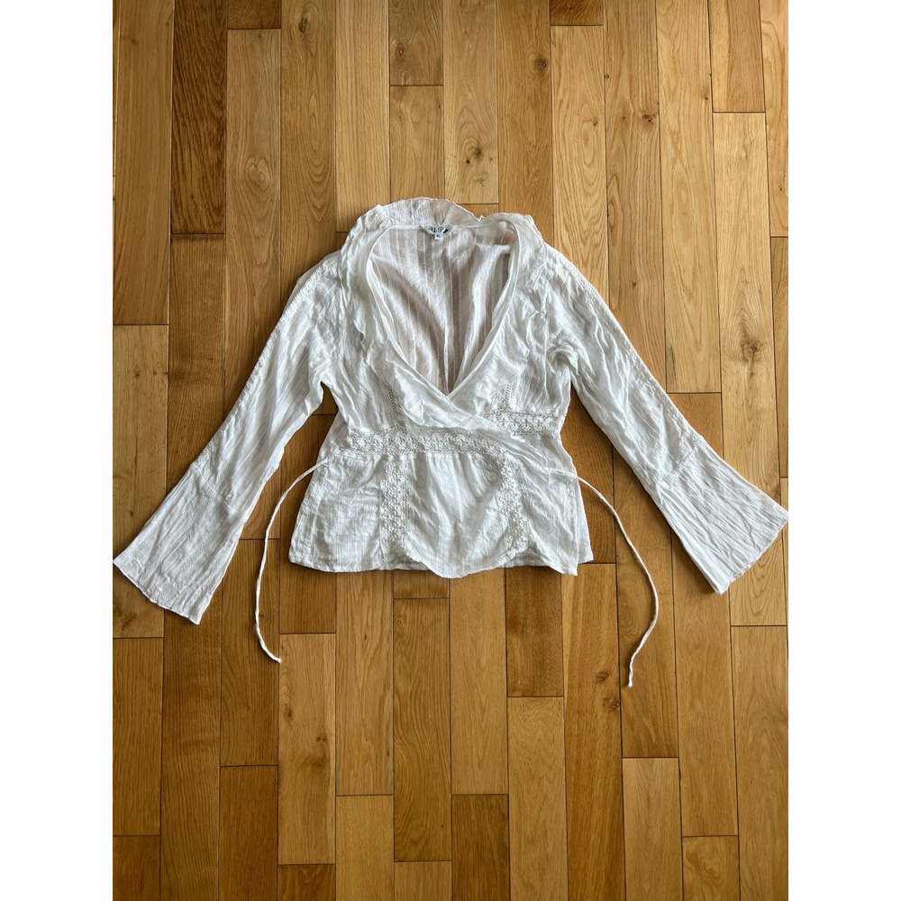Vintage White Ruffle Lace Long Sleeve Wrap Shirt Boho Cottage Fairy Whimsy L